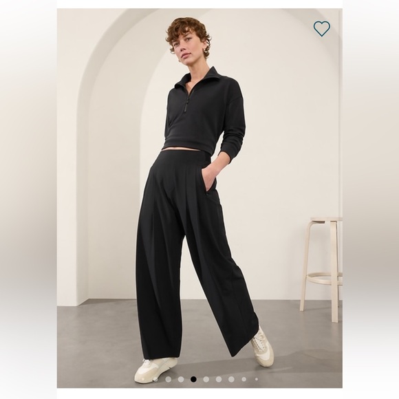 Athleta Brooklyn Heights High rise Pleated Wide Leg Pant // Black - Picture 1 of 16
